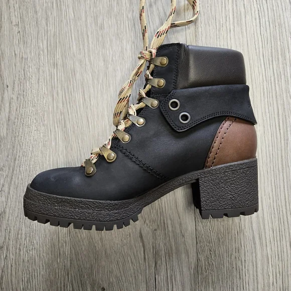 See by Cloe Eileen Leather and Suede Black Hiking Boots Size 4.5-5 EUC Gorpcore - Picture 7 of 13